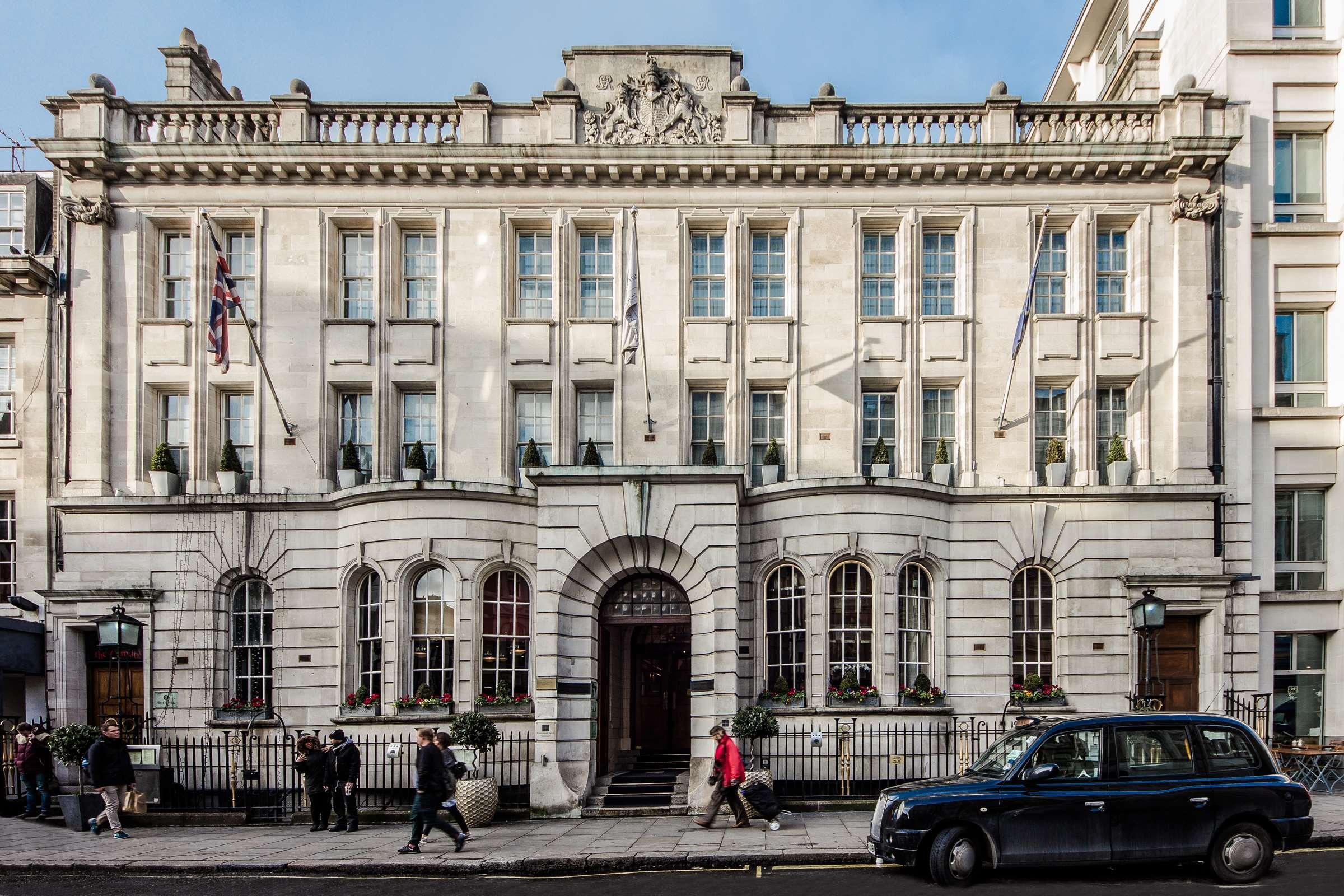 Courthouse Hotel Лондон Экстерьер фото The American Club, London