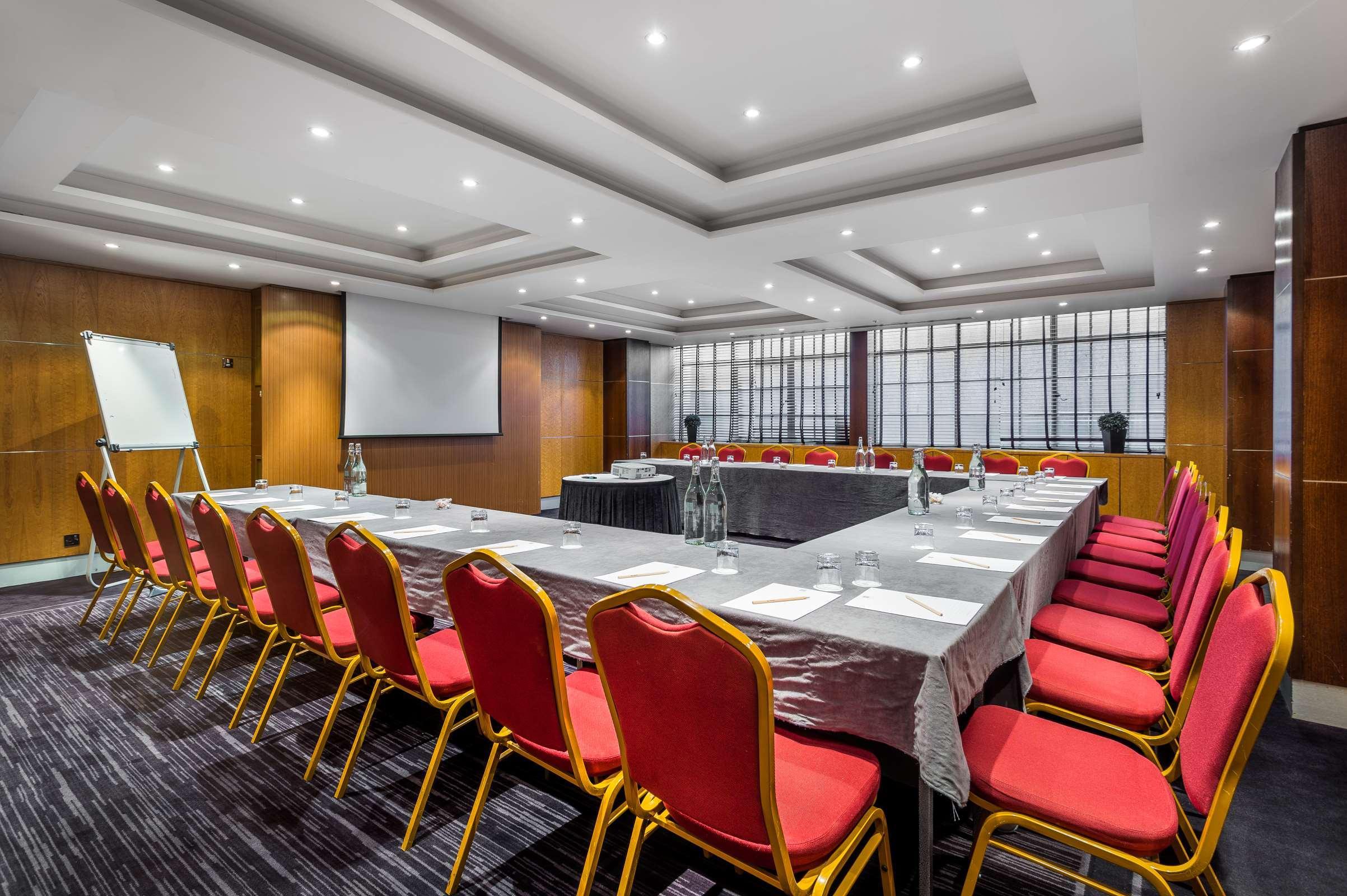 Courthouse Hotel Лондон Бизнес фото Meeting room